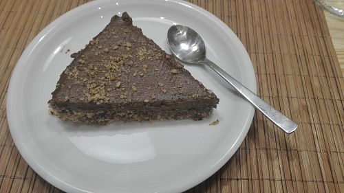 raw vegan cake at Peas in Athens