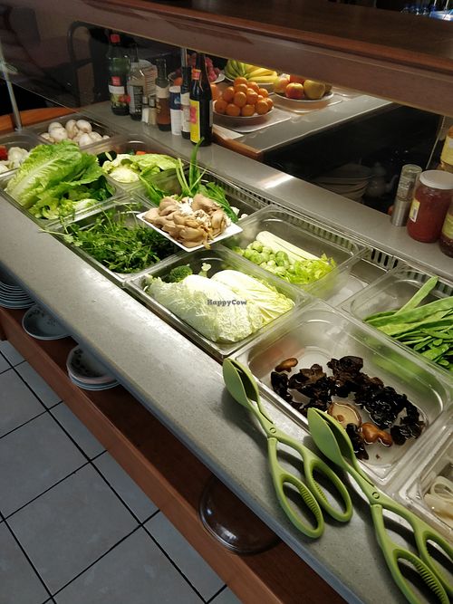 Compose your own wok at Restaurant Pékin in Nice