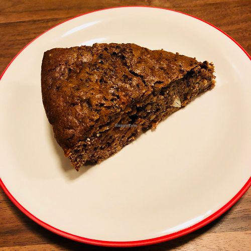 Vegan apple pie at Nabucco Obrador Vegetaria in Barcelona