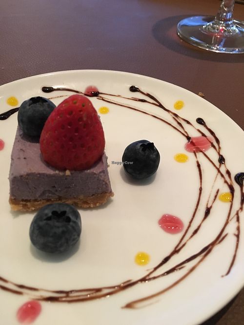 Dessert at Mirror and Vegan Concept in Hong Kong Island