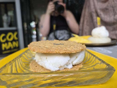 Coconut ice cream cookie sandwich at Coco Mango The Garden in Chiang Mai