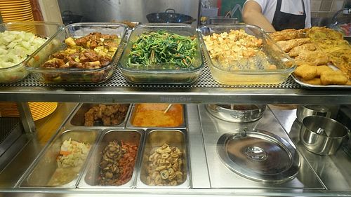 buffet selection at Da Jia Fa 大家发素食 - Jurong Point 2 in West Singapore