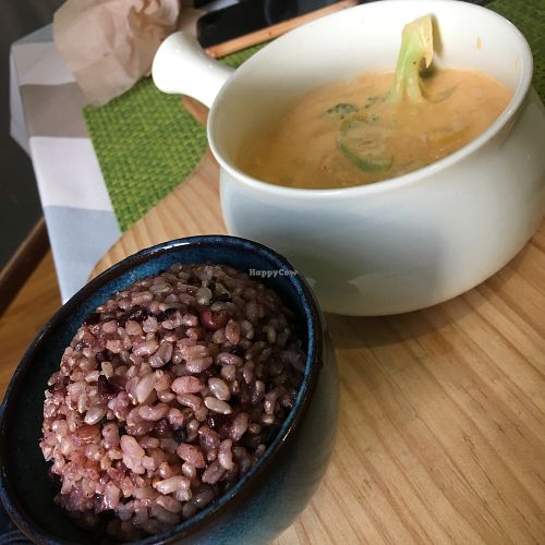 Rice and vegetable curry at Veggo's Home in Zhenjiang