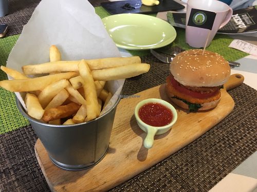 Hamburger, chips and home made ketchup at Veggo's Home in Zhenjiang