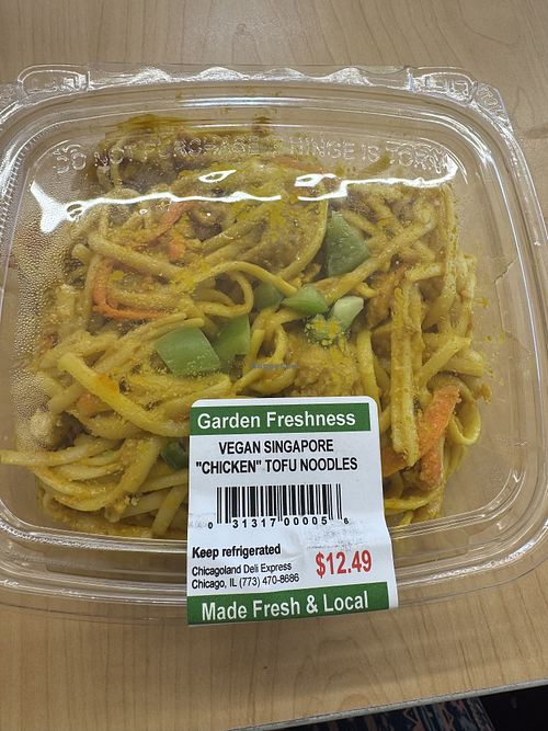 Vegan option   at ORD - Fresh Market on the Go - T1 in Chicago