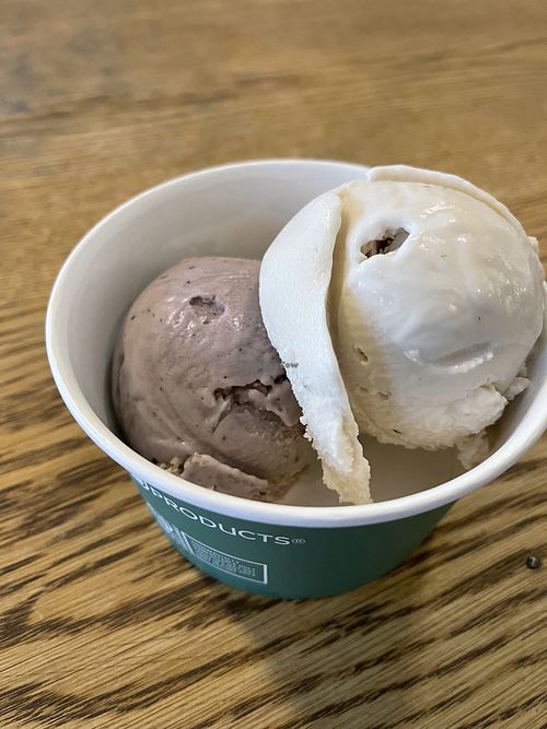 Tried the wildberry cheesecake (just ok) with my fav go-to, lemon bar  at Crepe and Spoon in Minneapolis