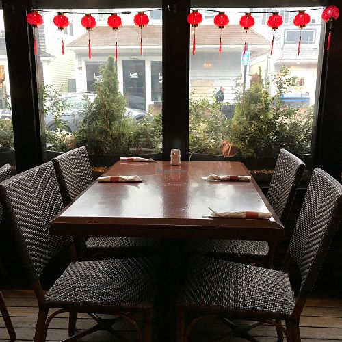 Front Window dining at Copper Anchor in Vineyard Haven