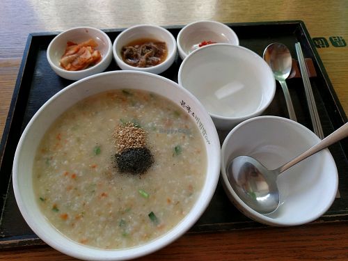 vegetable porridge at Bonjuk and Bibimbap - Seocho Court in Seoul