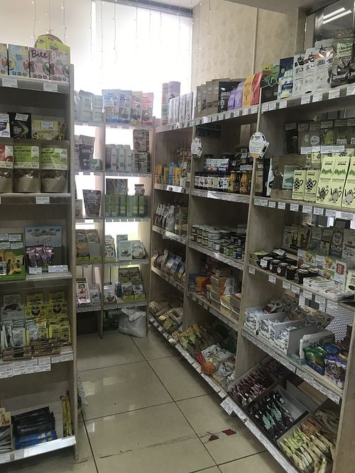 Shelves with snacks and tea  at Eko-Pol'za - Sovetskaya in Irkutsk