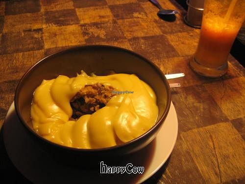 Vegan apple crumble and custard at Ethos in Bangkok