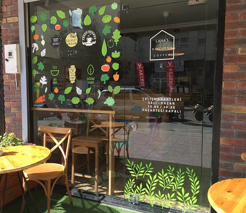 Outside area at Veganevden in Istanbul