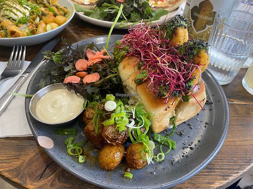 Fish burger at Aujourd'hui Demain Cafe in Paris