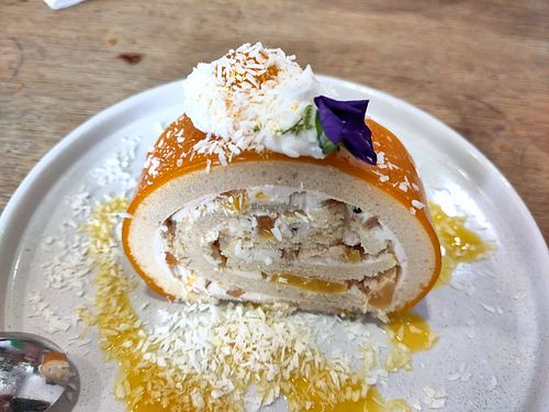 Bûche exotique at Aujourd'hui Demain Cafe in Paris