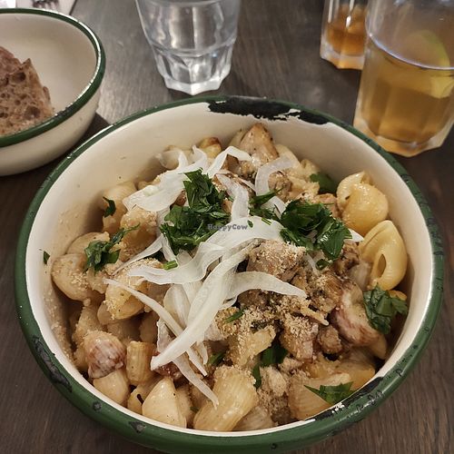 MAC'N'CHEESE CHICKYCHURRI (wowsers!!!)  at Aujourd'hui Demain Cafe in Paris