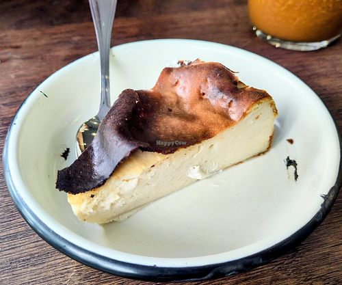Cheesecake basque at Aujourd'hui Demain Cafe in Paris