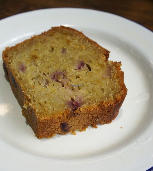 Pistachio/Raspberry cake at Aujourd'hui Demain Cafe in Paris