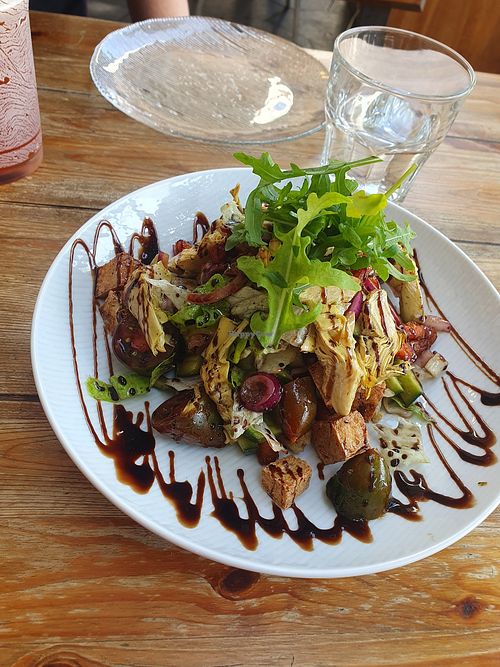  at Beer Garden in Rishon Letsiyon