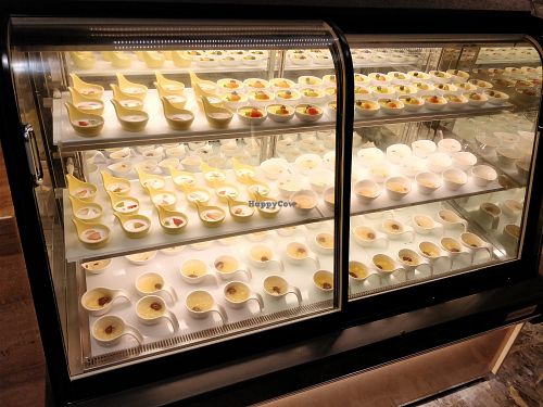 Food station more desserts at Amitabha Hotel Vegetarian - 阿弥陀佛大饭店·自助餐厅 in Fuzhou