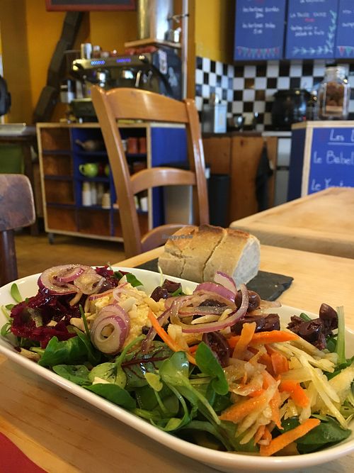 Image of A Côté de La Plaque