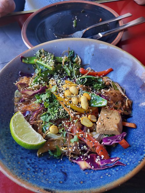 Pad thai at Wild Food in Granada