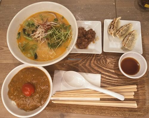 White sesame with gyoza, fake meat & curry! at T's Tantan - Ecute Ueno in Tokyo