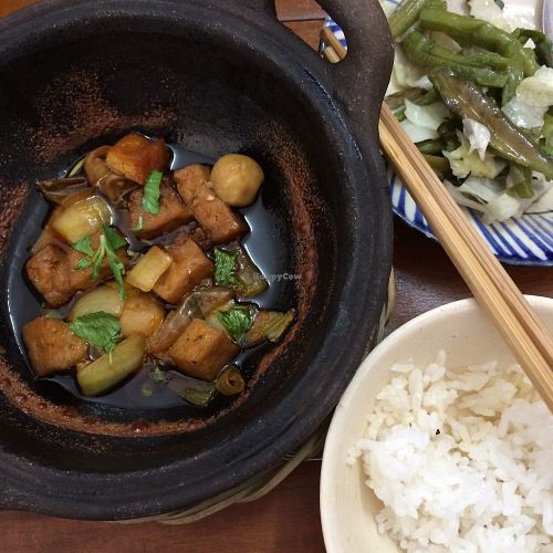 Mushroom clay pot at Thu Hoa Sen in Can Tho