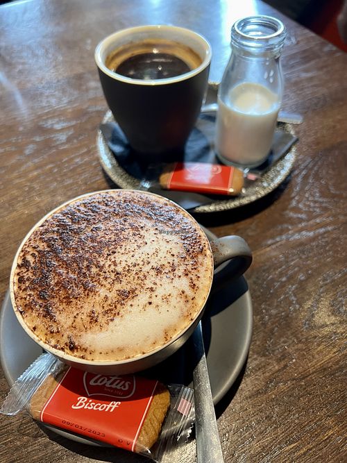 Coffees   at Roos Leap in Montrose