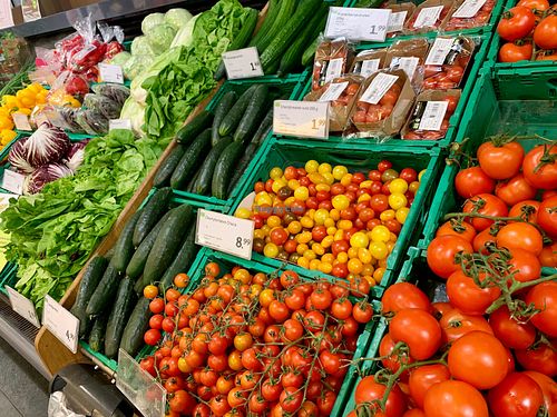 veggies at denn's Biomarkt - Hasenheide in Berlin