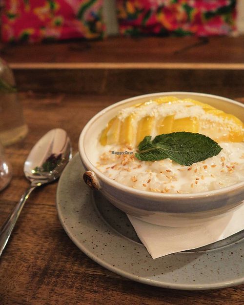 Chao with mango at Cafefin in Prague