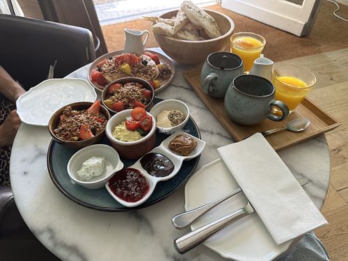 Yolo Breakfast   at Plant B in Antwerpen