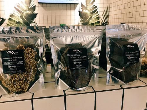 Raw crackers  at YayaRaw in Izmir