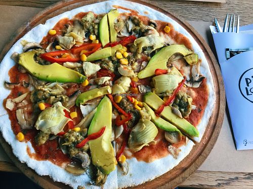 Vegan pizza at Pizza Locale in Istanbul