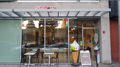 Outside at Gelato-Go in Beverly Hills