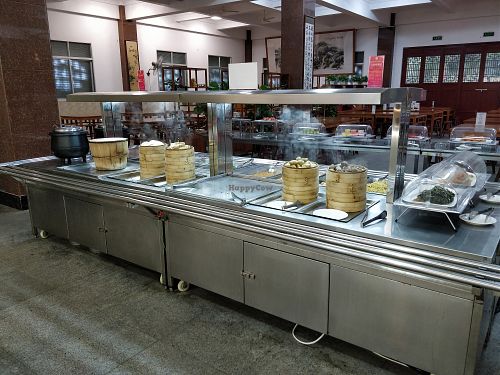 Buffet station 4 at WuGuanTang WanYuanZhai in Fuzhou