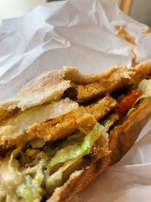 Tofu Madagaskar Sandwich  at Nil - Grünbergerstr. in Berlin