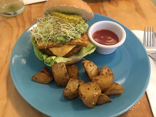beyond burger at Cali Cafe in Cozumel