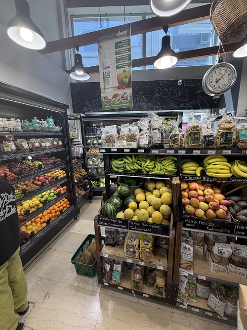 Fresh  at 4 Seasons Bio in Athens
