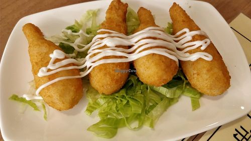 fried (mock) prawn with sugar cane at Maitree Cafe 慈素轩 in Central Singapore