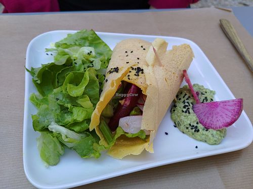 Hummus and chickpea crepe at Une Cuillère Pour Maman in Bergerac