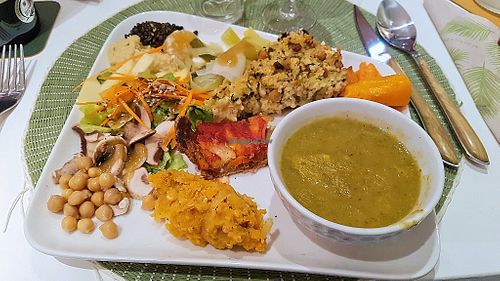 Vegan dinner at Une Cuillère Pour Maman in Bergerac