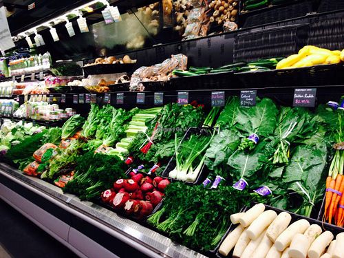 Produce at MOM's Organic Market in Washington