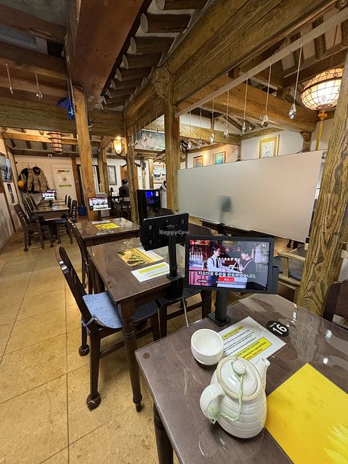 Interior changed a lot! No more sitting on the floorr  at Oh Se Gae Hyang - 오세계향 in Seoul