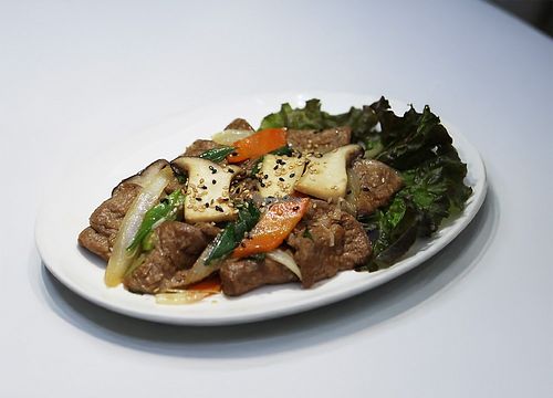 Brown Rice Soy Meat with Vegetables :
Sweet soy-sauce vegan meat with fresh vegetables for wrapping. Served with rice and side dishes. at Oh Se Gae Hyang - 오세계향 in Seoul