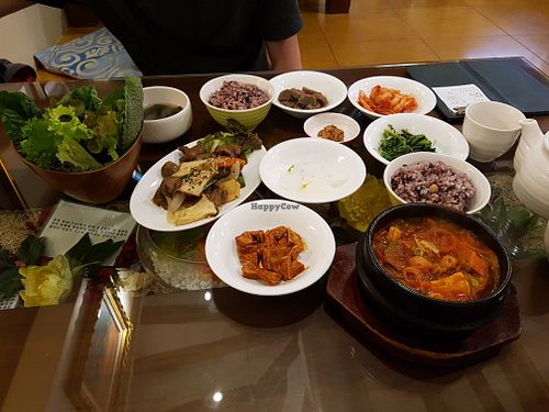 Plenty of vegan food at Oh Se Gae Hyang - 오세계향 in Seoul