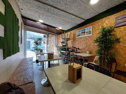 Interior at Veggie Burger in Vigo