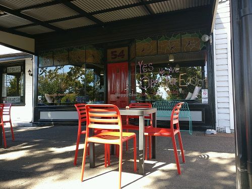 dog friendly outdoor seating  at Namaste Nourishment in Ballarat