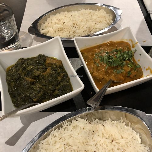Saag au poulet végé et Curry au poulet végé avec Riz jeera at Zaika in Montreal
