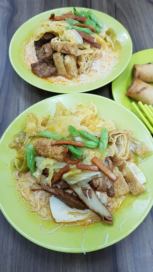 white bee hoon with curry vege at Senja Rd - Vegetarian Stall in West Singapore