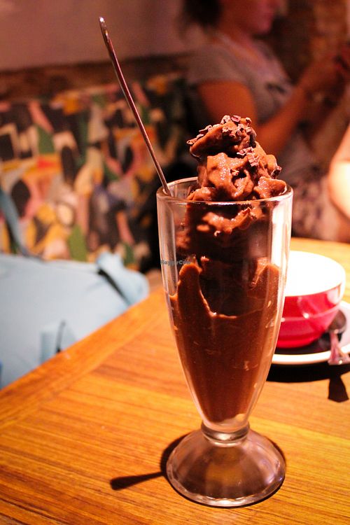 healthy frappe mocha smoothie at Flax & Kale - Sant Pere Mes in Barcelona