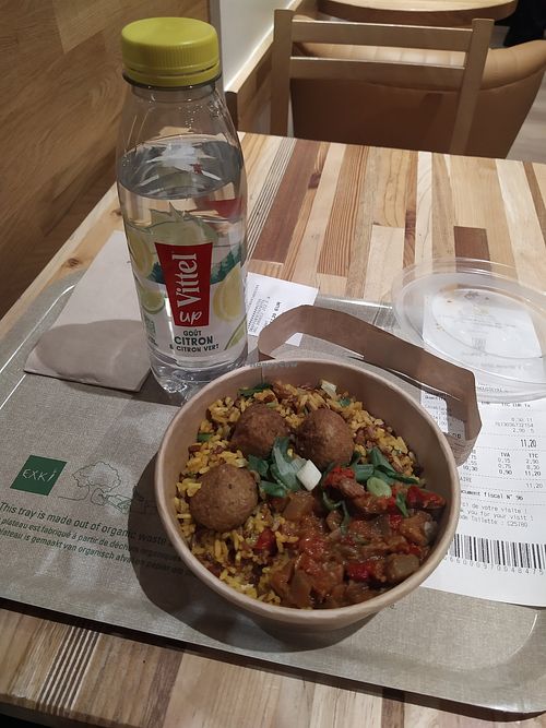 Falafel bowl at EXKi - Rambuteau in Paris